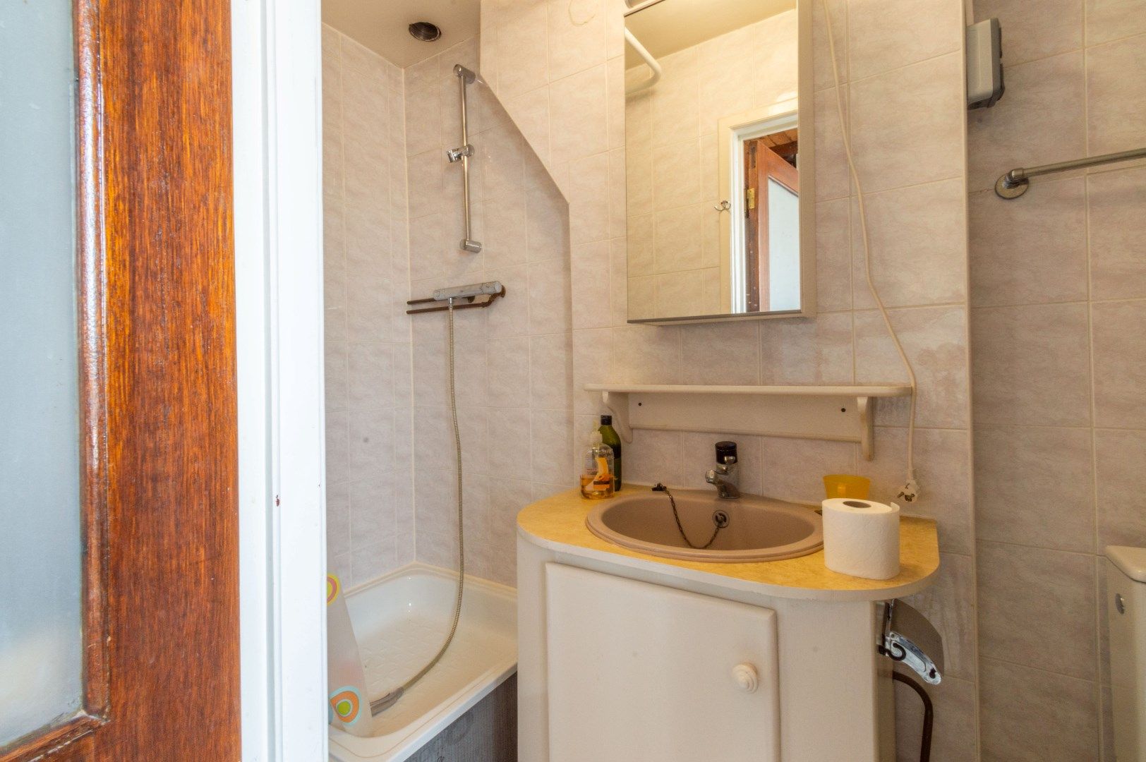 Ruime (196m²) en goed onderhouden woning met 3 slaapkamers! foto 17