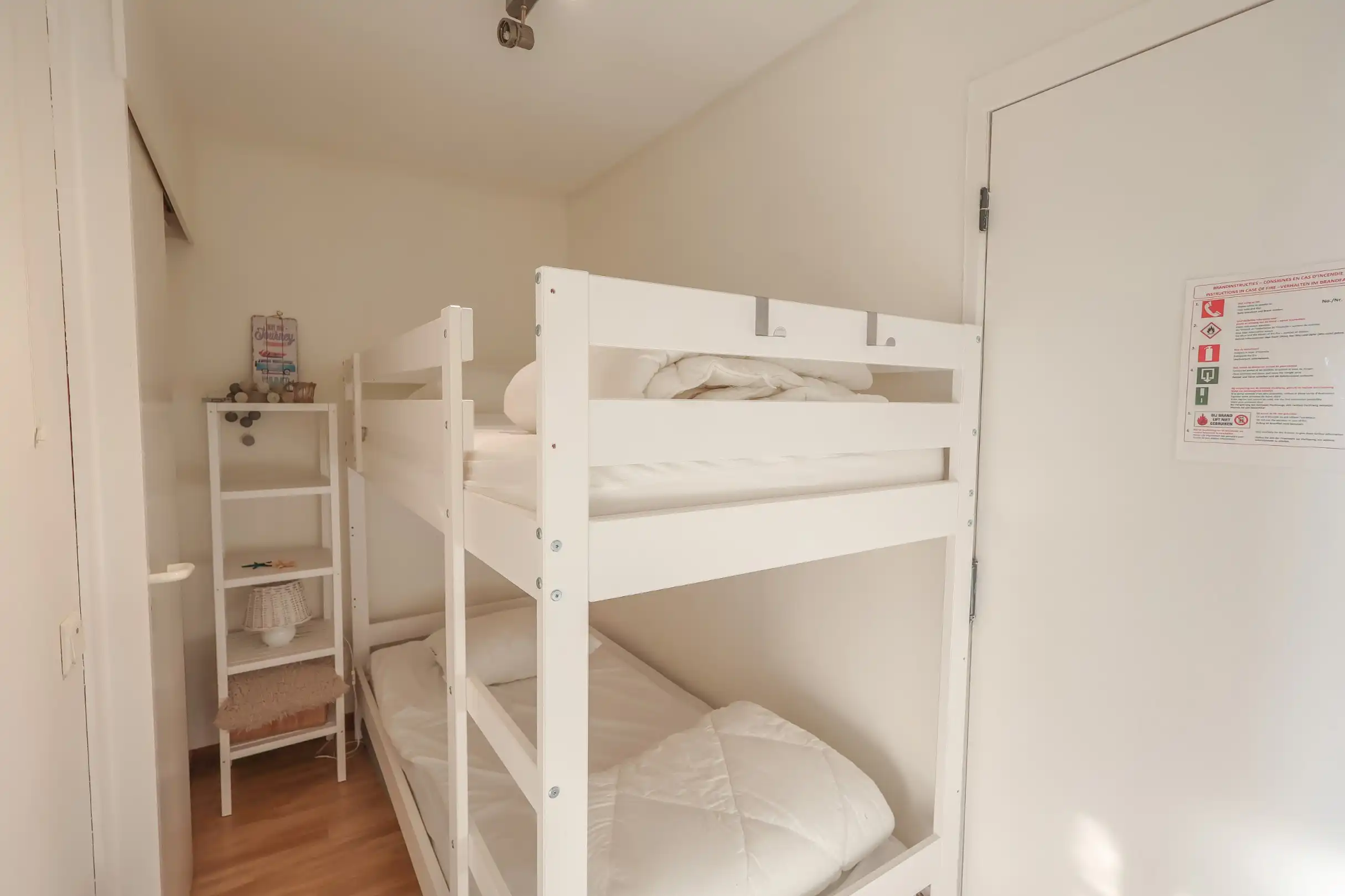 Zonnige studio op wandelafstand van de zee in Oostduinkerke foto 8