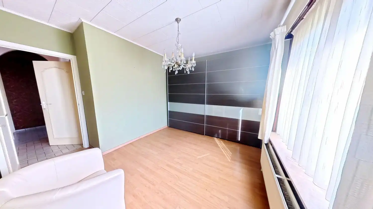 Centraal gelegen woning met 3 slaapkamers en mooie tuin! foto 10