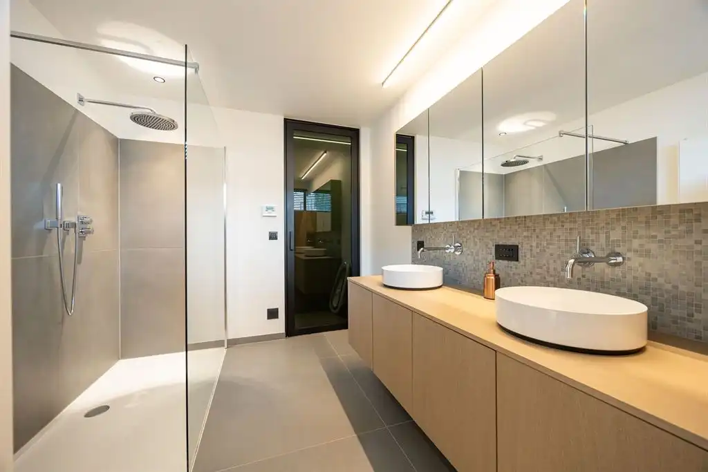 Moderne architecturale woning in een doodlopend straatje foto 15