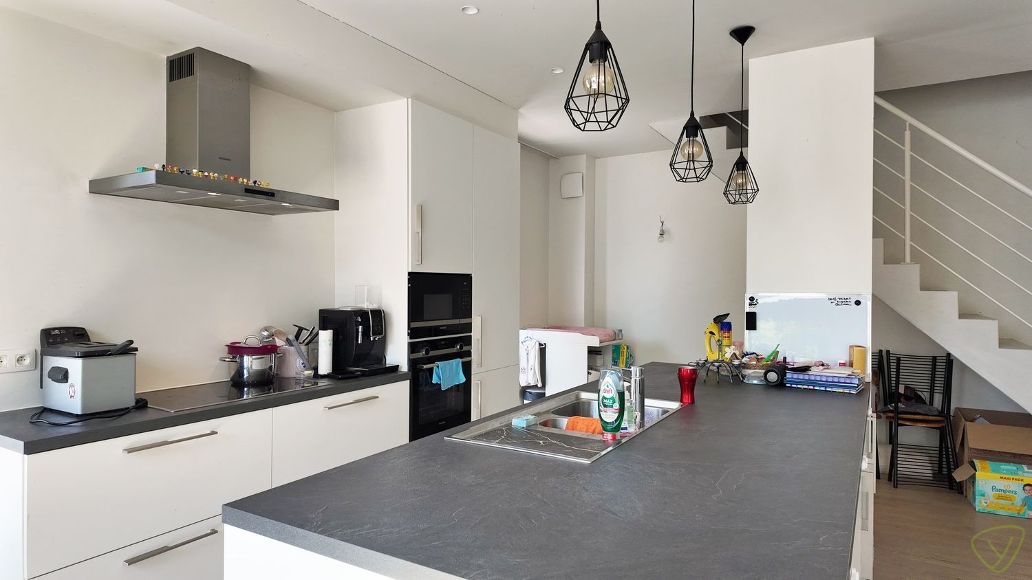 Modern en energiezuinig duplex-appartement met terras en parkeerplaats in het centrum van Zomergem foto 5
