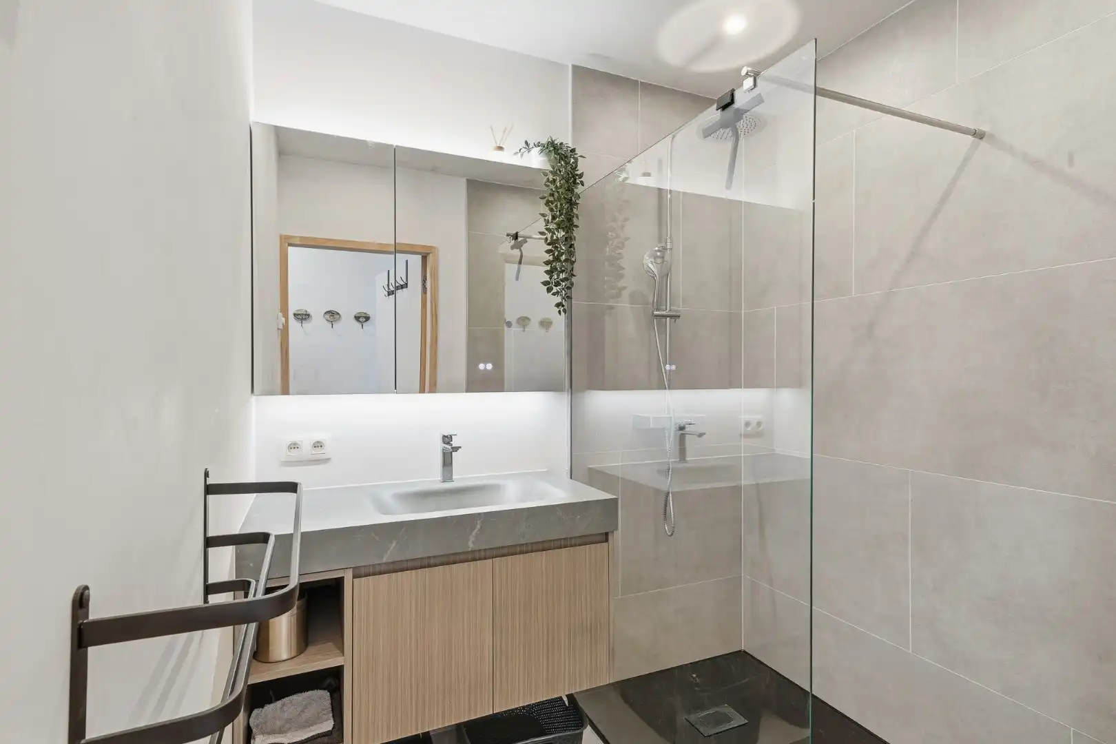 Modern energiezuinig 2-slaapkamerappartement te Bredene foto 17
