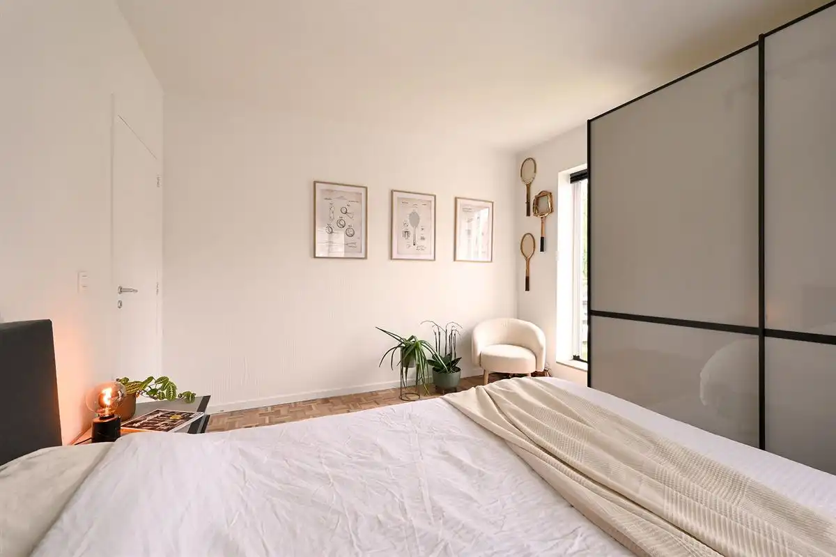 Mooi hoekappartement met garage foto 13