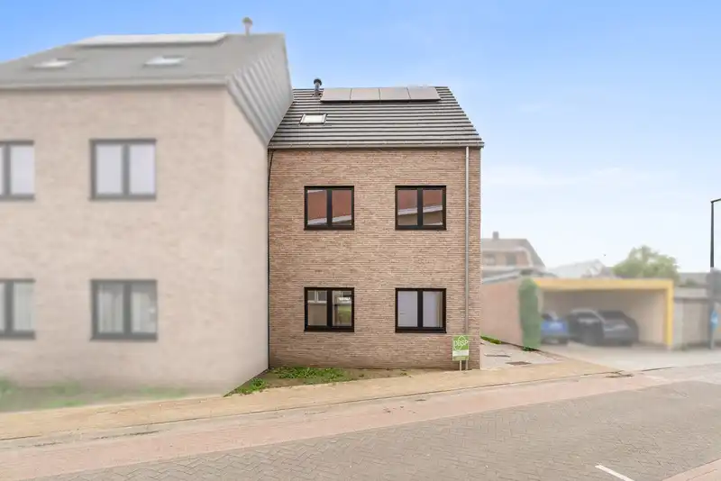 Nieuwbouw met trendy inrichting foto 35