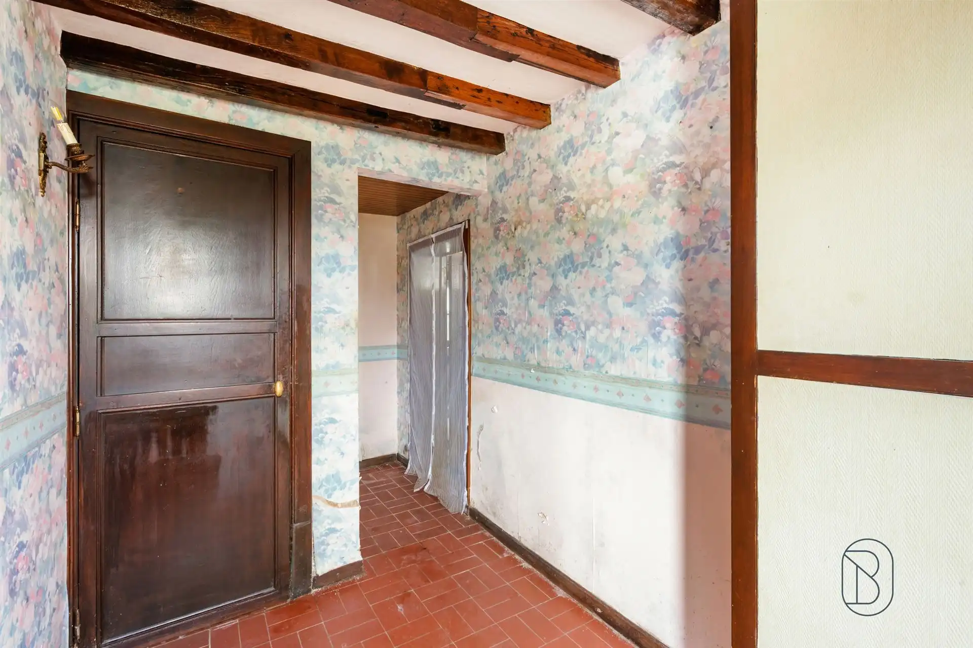 Charmante te renoveren fermette met 2 garages in Ronse foto 3