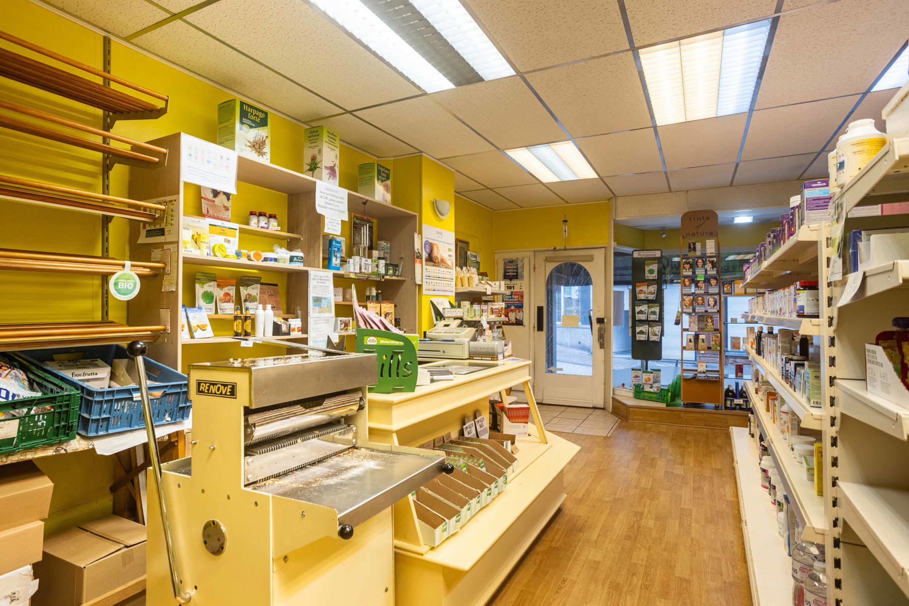 Handelszaak met verhuurpotentieel op topligging foto 5