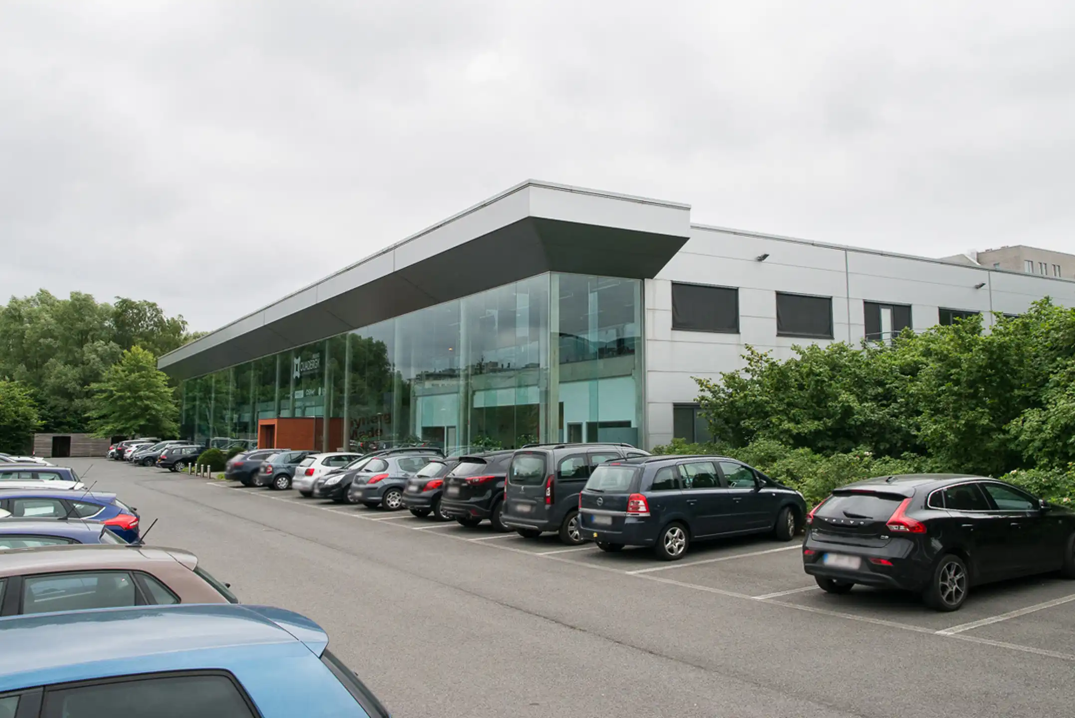 Kantoren te huur 1.251 m² op Linkeroever, Antwerpen   foto 2