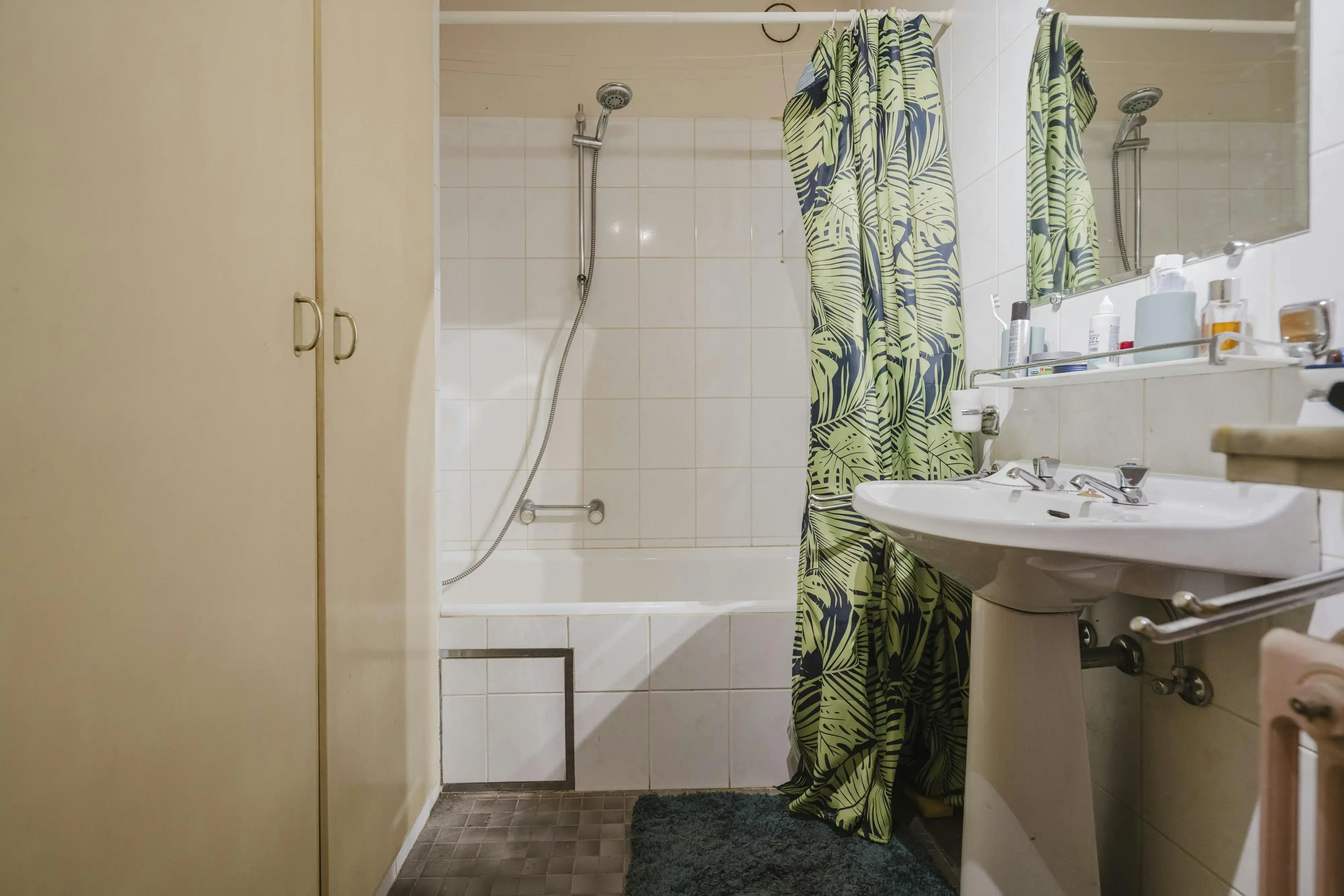 Appartement te koop op een toplocatie in Kortrijk foto 11