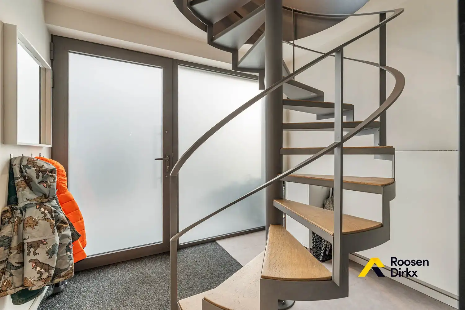 Luxe duplex (190m²) met 5 slaapkamers, groot terras en stadstuin te Venneborg foto 32