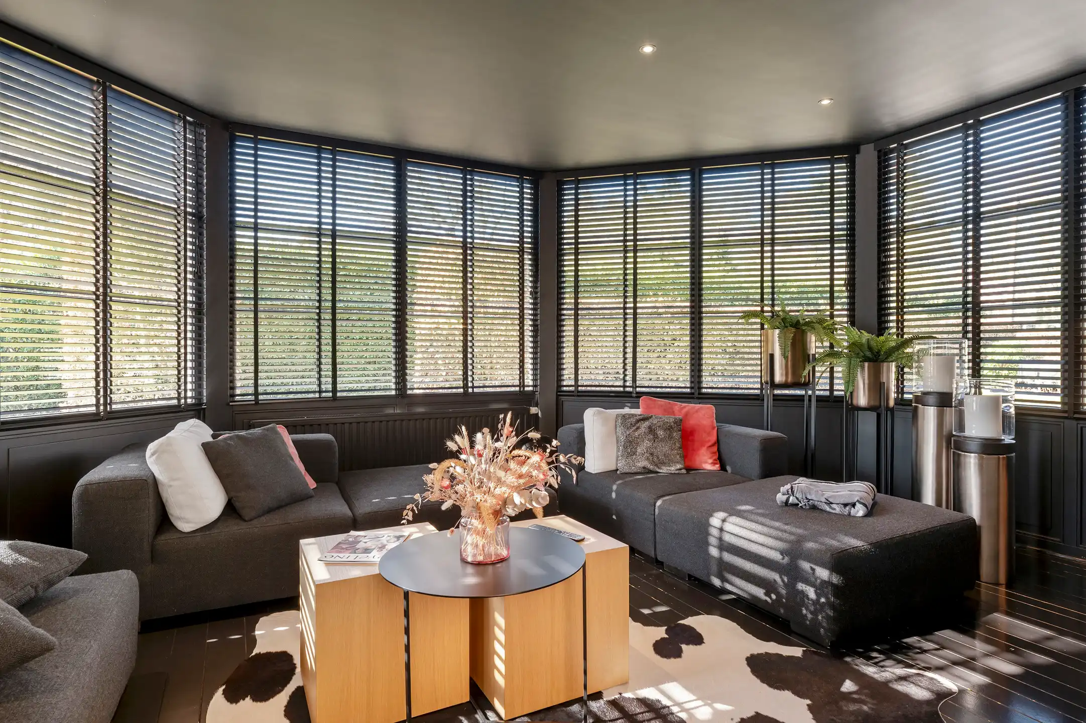 Topvilla met paardenaccomodatie, infinity-pool en 2e woning! foto 17