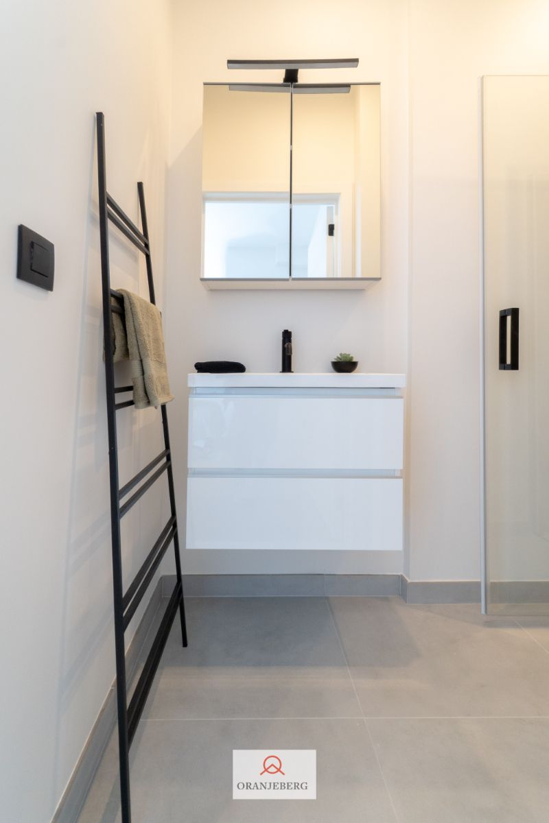 Gelijkvloerse gerenoveerde lichtrijke studentenstudio foto 22