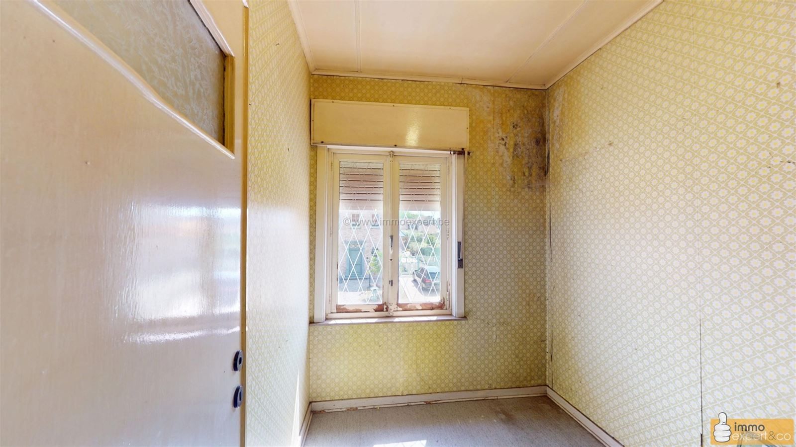 LIEDEKERKE: Landelijk gelegen te renoveren woning foto 18