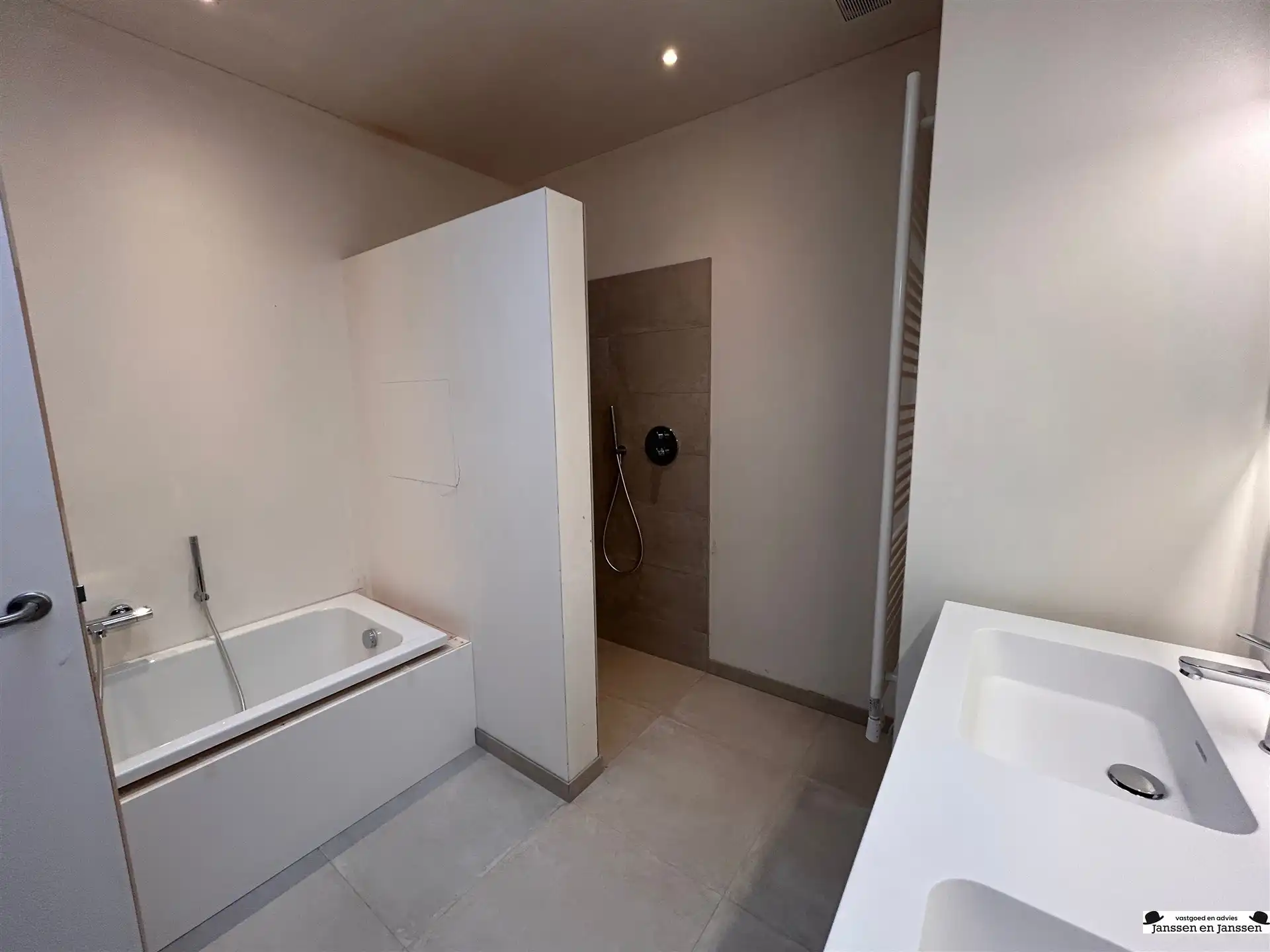 BEN-woning met 4 slaapkamers in het hartje van Gooreind foto 16