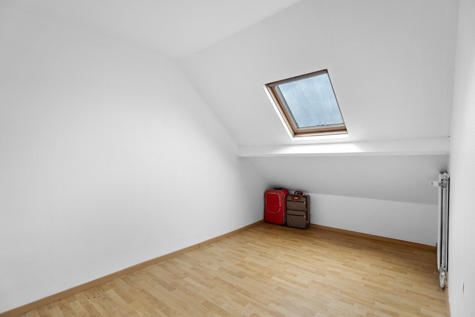 Instapklare  eengezinswoning met grote buitenruimte  in de Bloemekenswijk foto 19