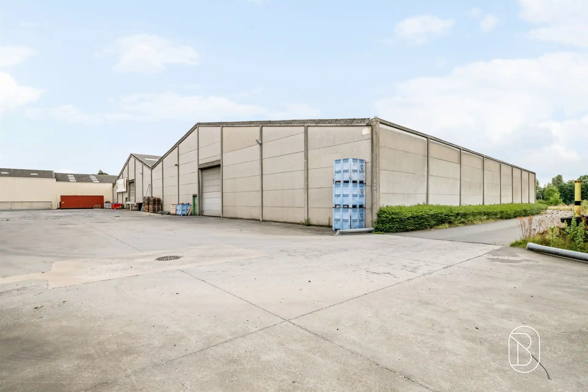 Loodsencomplex met parking, op een centrale ligging  foto 3