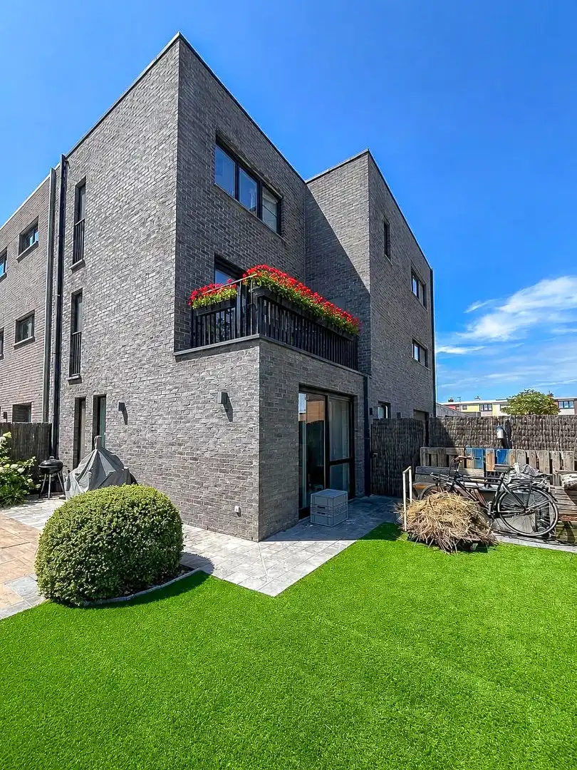 Moderne bel-etagewoning met polyvalente ruimte, zonnige tuin en energiezuinige afwerking foto 20