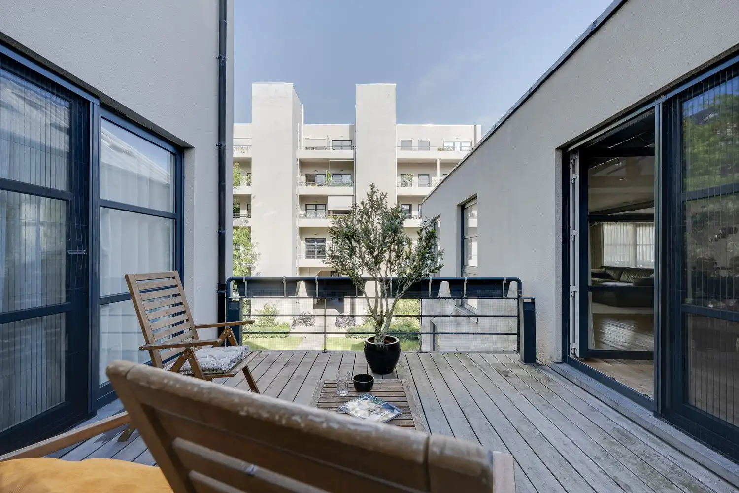 Ruime loft met 5 slaapkamers! foto 19