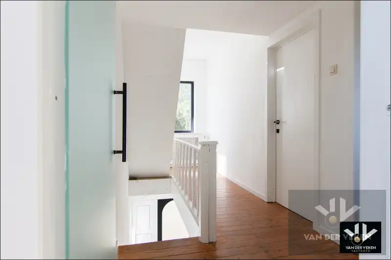 KARAKTERVOLLE WONING AAN GROENE STADSRAND foto 14