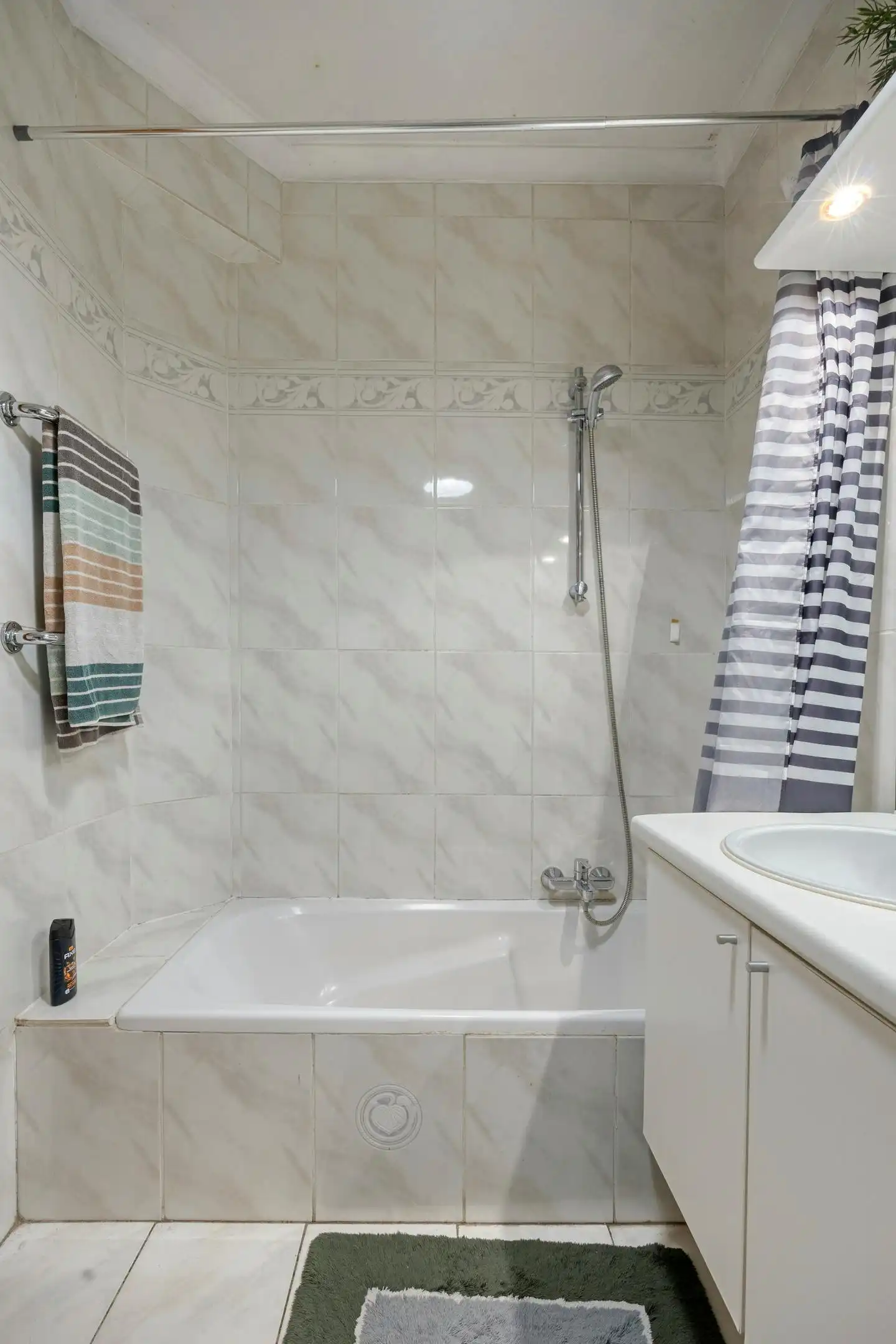 Ruim appartement te koop in centrum Antwerpen. foto 12