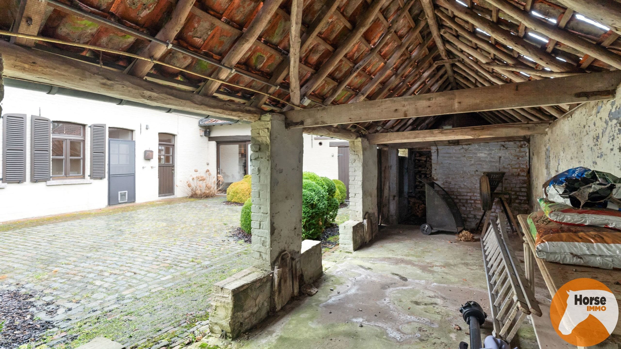 Charmante vierkantshoeve in het landelijke Aaigem op 1515 m² foto 24