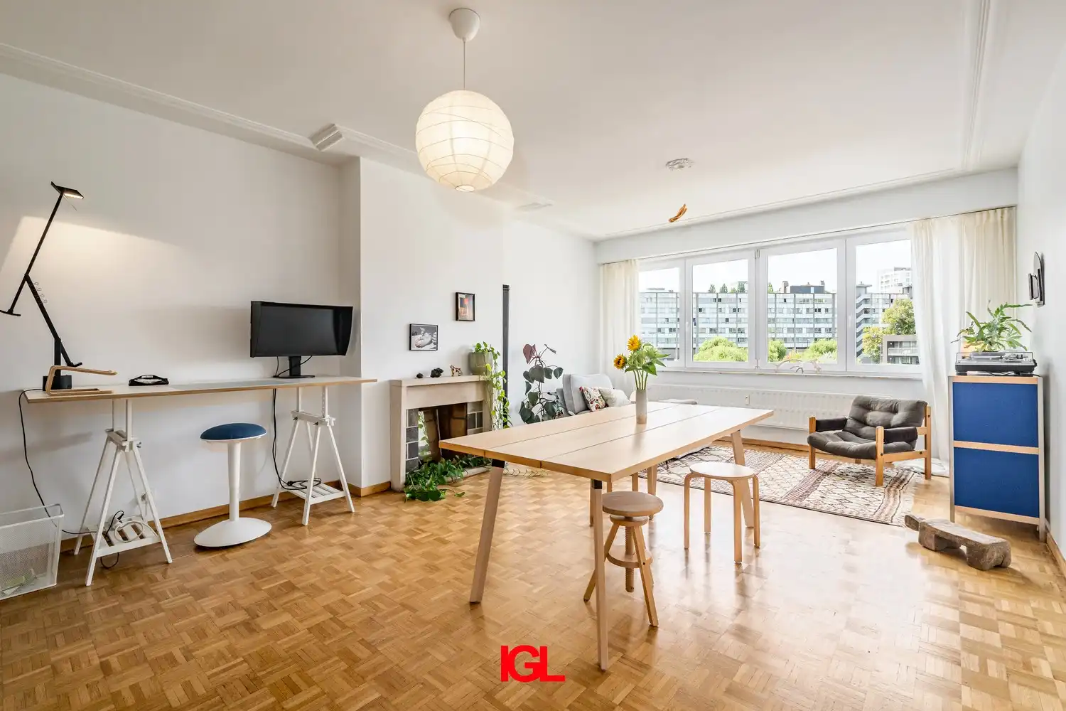 Instapklaar appartement met 1 slaapkamer, terras en kelder in netjes onderhouden mede-eigendom foto 2