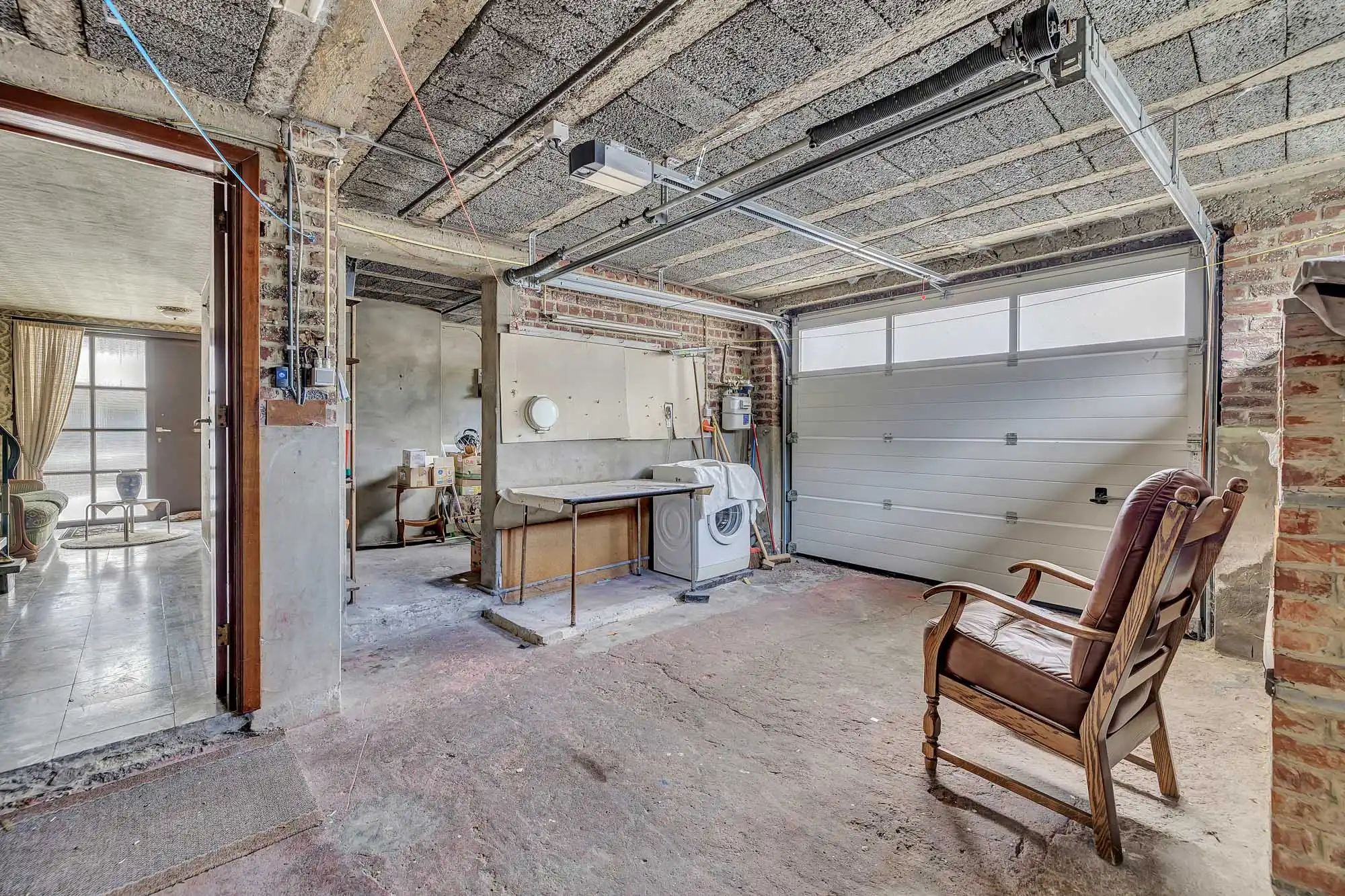 Solide, te renoveren bel-étage op goede ligging foto 4