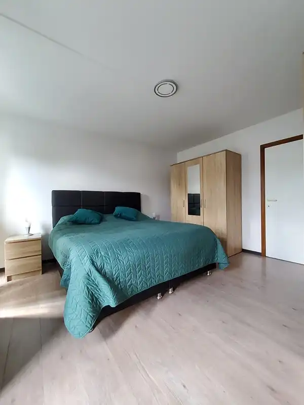 Landelijke, instapklare gezinswoning met gelijkvloers woongenot foto 13
