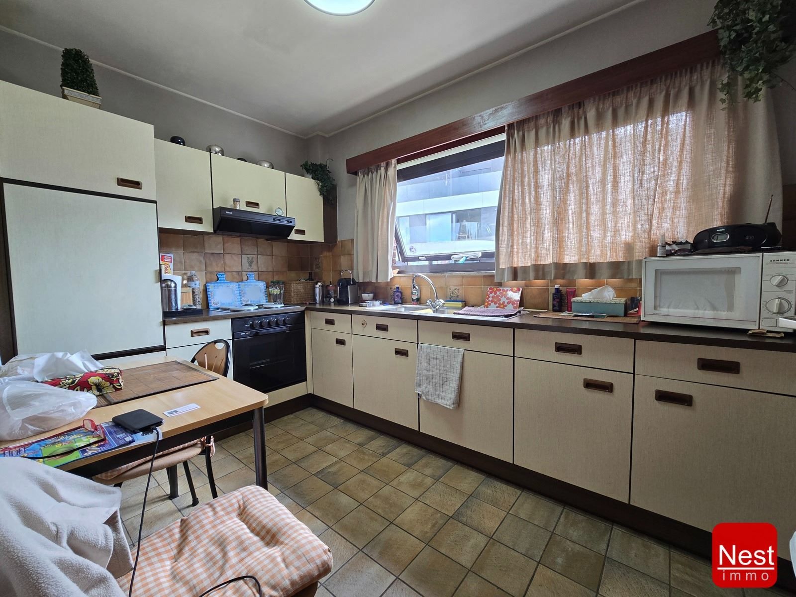 Drie opbrensgtgebouwen foto 7