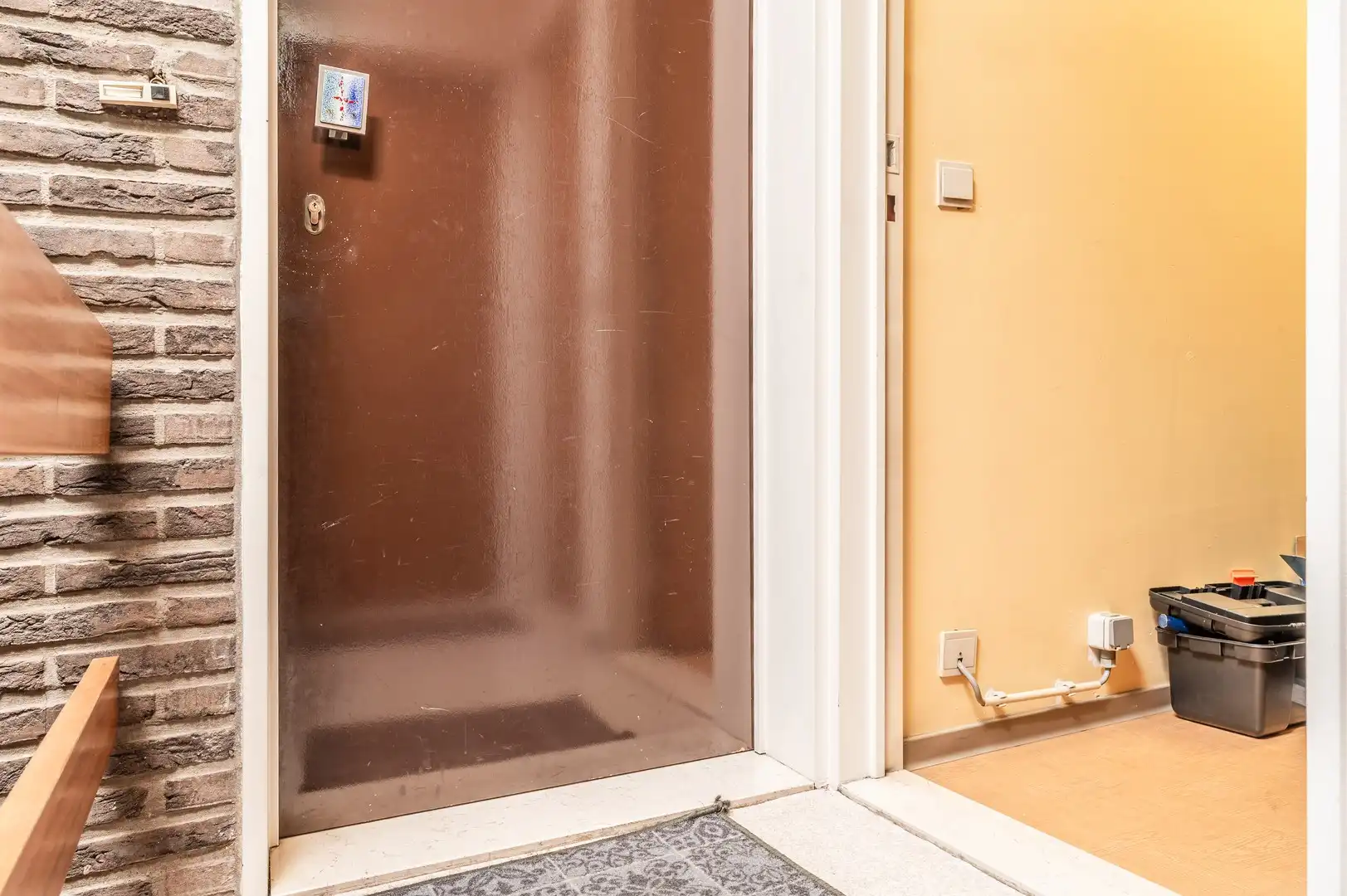 Mooi 2 slaapkamer appartement met autostaanplaats foto 16