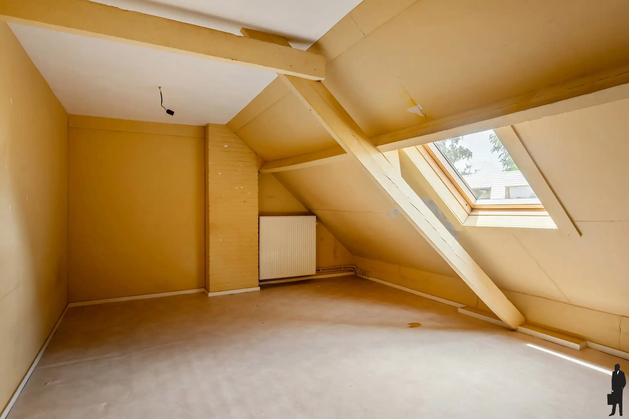 Te renoveren woning, met 4 SLK, met tuin en zijingang! foto 13