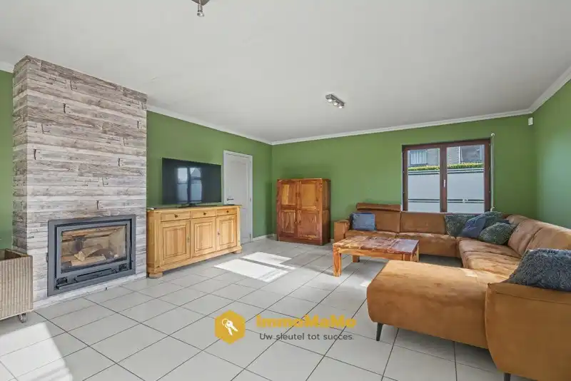 RUIME OPEN BEBOUWING MET GROTE TUIN TE KOOP IN ZELZATE foto 5