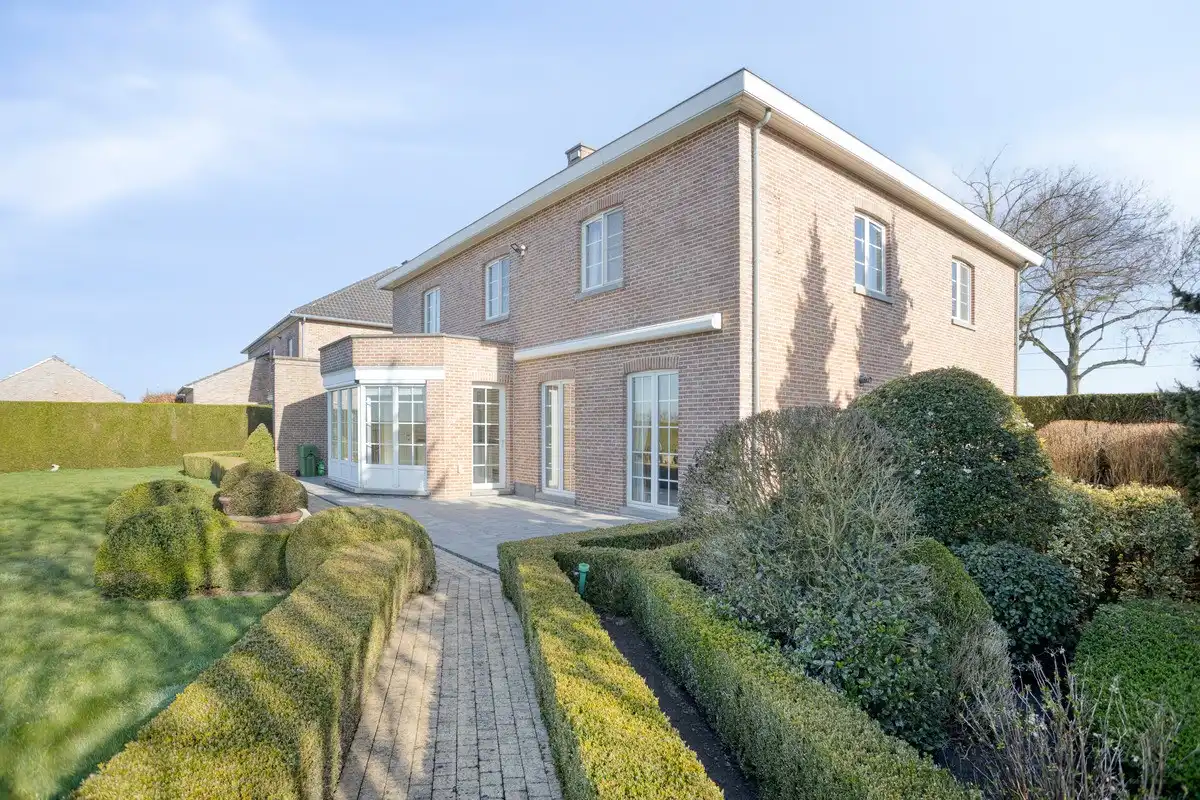 Riante villa met vier slaapkamers en prachtig uitzicht op strategische ligging foto 21