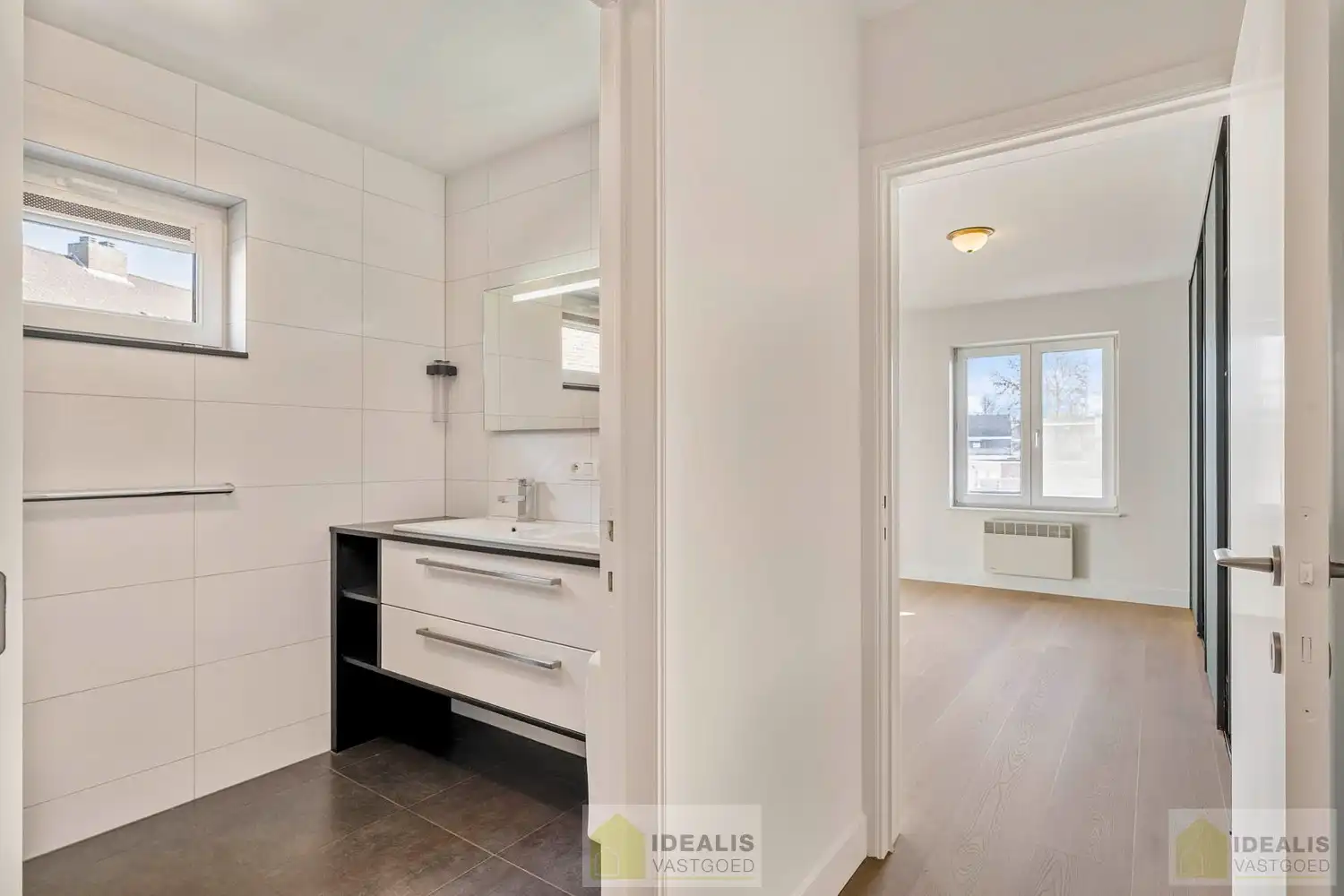 IDEALIS VASTGOED - PRACHTIG GERENOVEERD DUPLEXAPPARTEMENT IN HARTJE HAMONT! foto 25