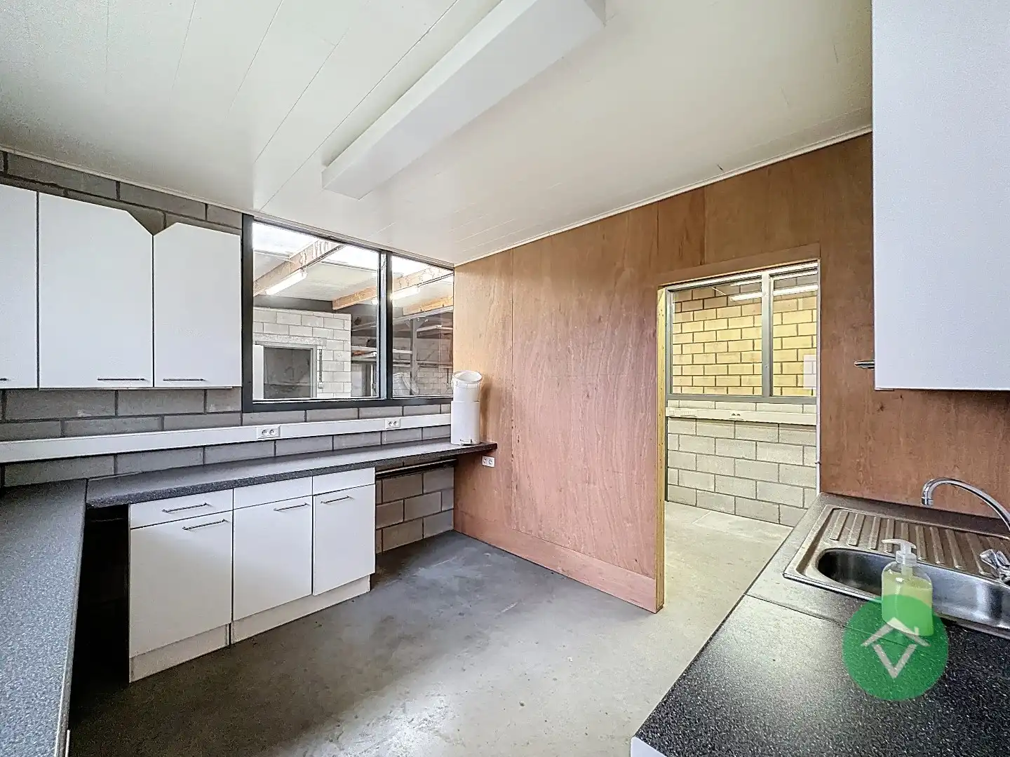 Handelspand met woonst op topligging in Gistel foto 12