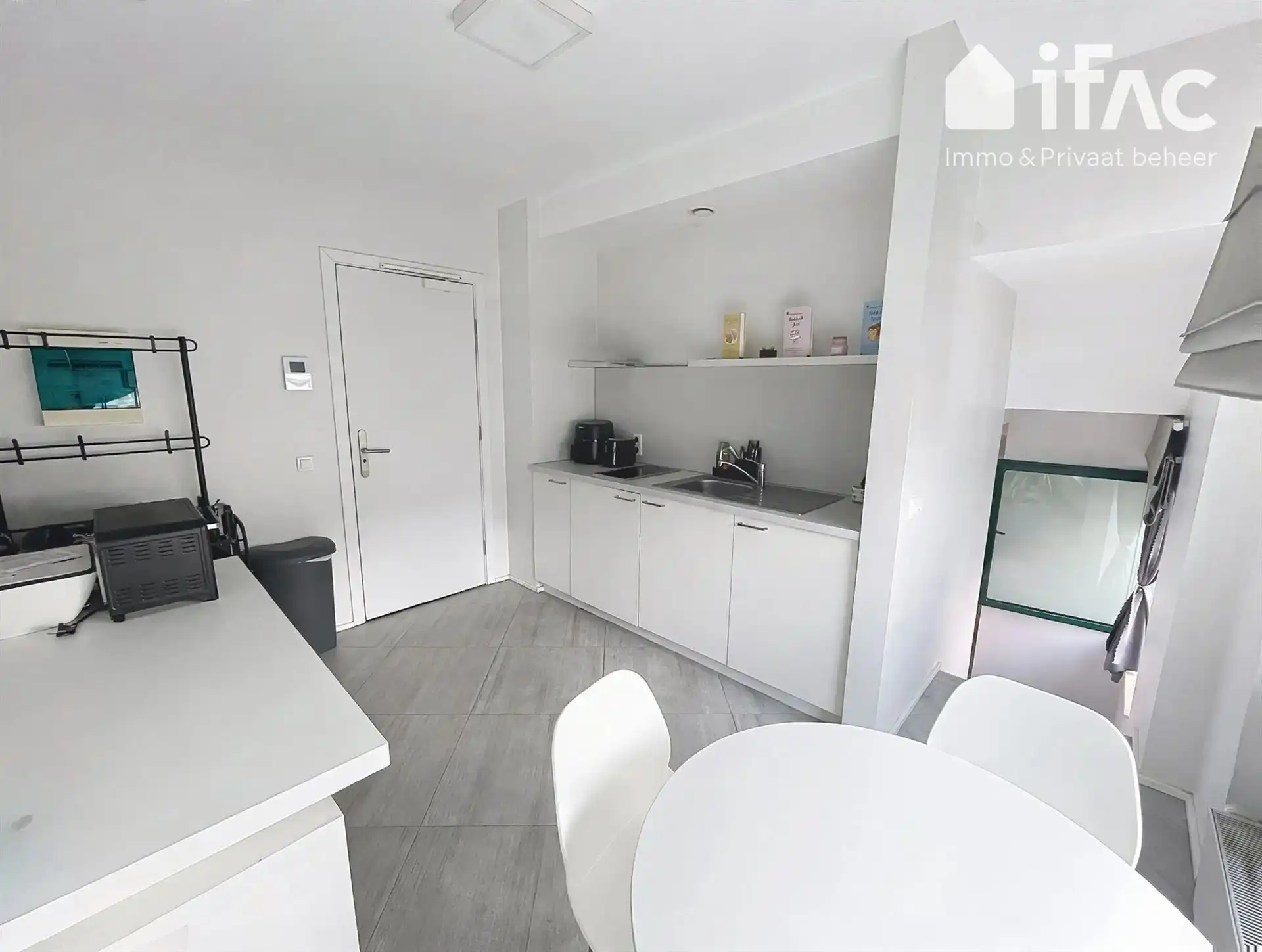 Duplex studentenstudio met eigen keuken + sanitair foto 2