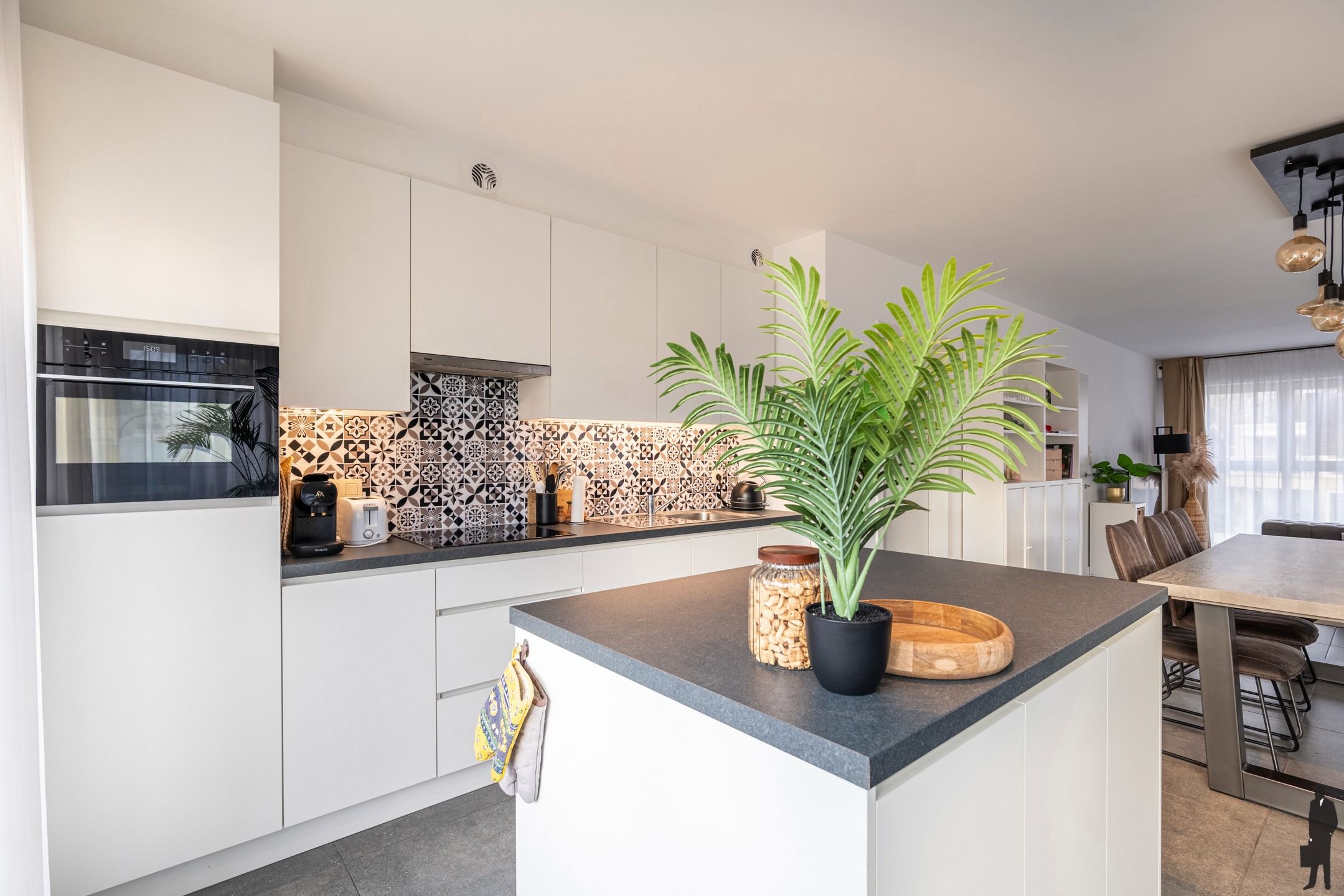 Ruim, lichtrijk duplex appartement met 3 slpk. op wandelafstand van het centrum foto 7