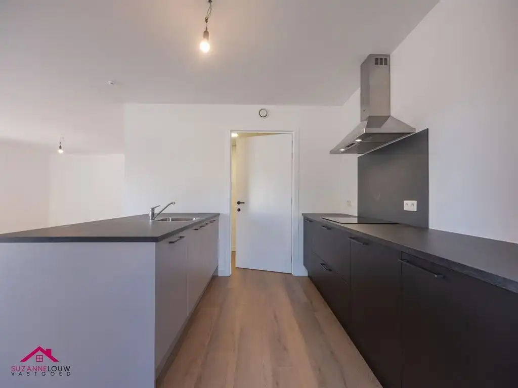 Gelijkvloers appartement met ruim terras foto 21