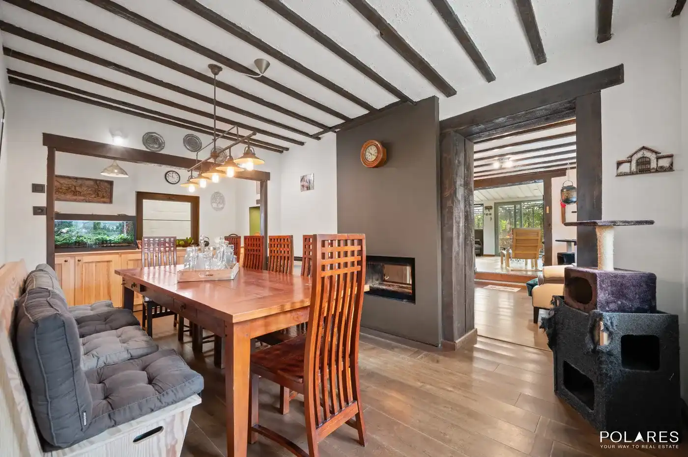 Karaktervolle landelijke woning met 4 slaapkamers, zwembad en groene tuin foto 2