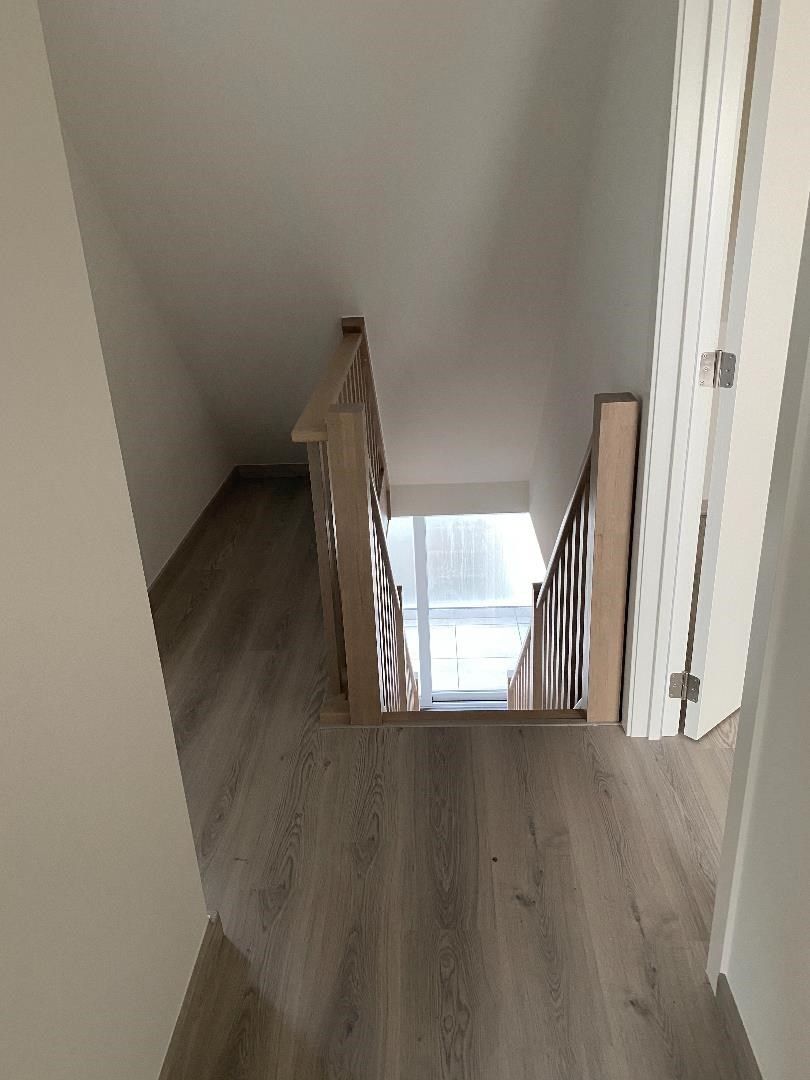 Duplex appartement met 2 slaapkamers met kelder en parkeerplaats foto 4