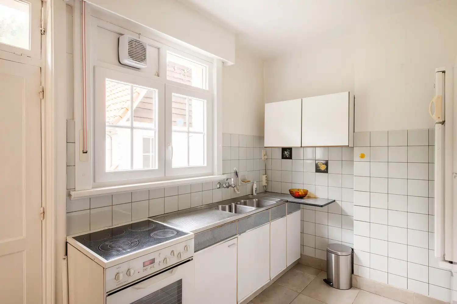 KARAKTERVOLLE WONING MET 5 SLAAPKAMERS OP 9,6 ARE OP UITSTEKENDE LOCATIE foto 14