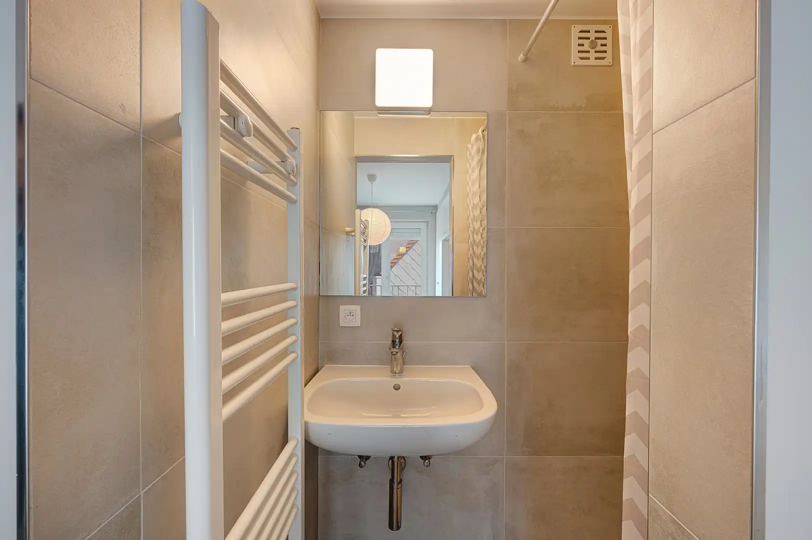 Appartement met twee slaapkamers en prachtig zijdelings zeezicht. foto 19