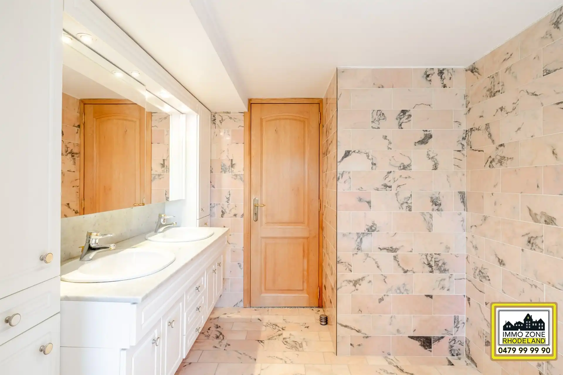 Statige burgerwoning met privaat tuindomein foto 21