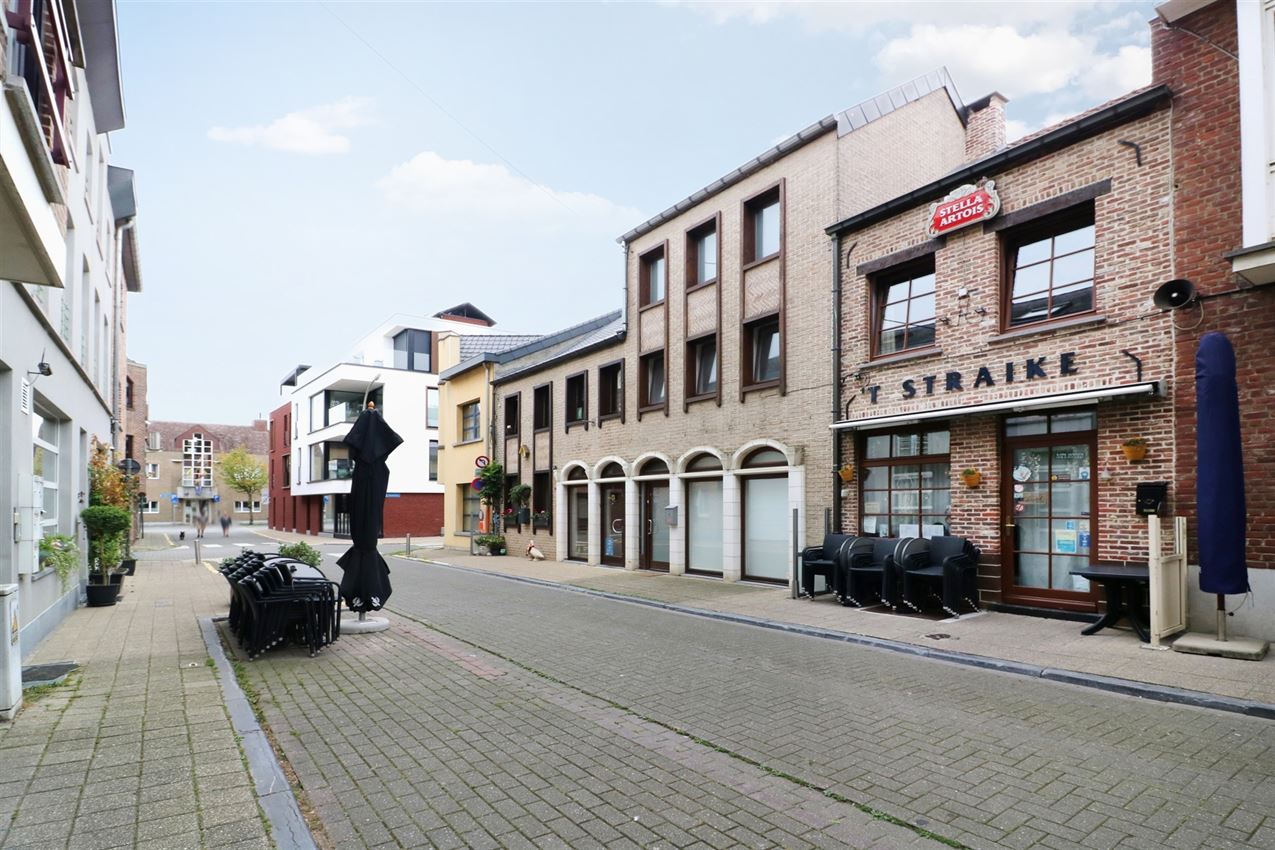 Commercieel gebouw foto 2