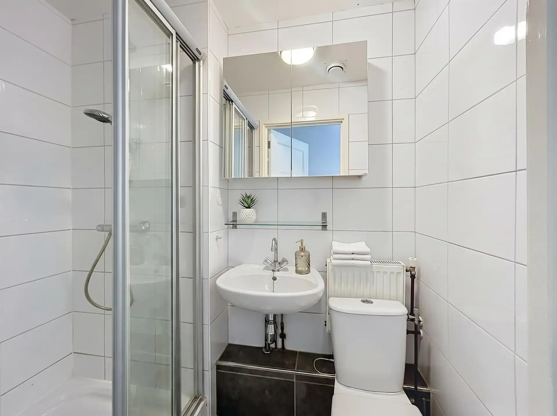 instapklare gezinswoning met 3 slaapkamers en half open karakter op perceel van 1520m² foto 12