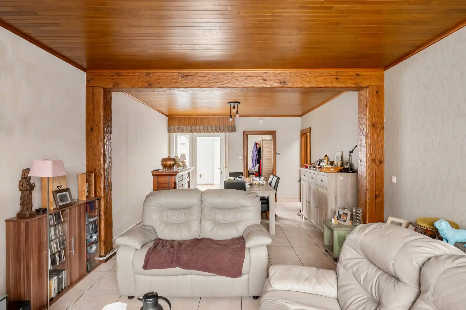 TE RENOVEREN WONING OP GOEDE LOCATIE + MAGAZIJN foto 13