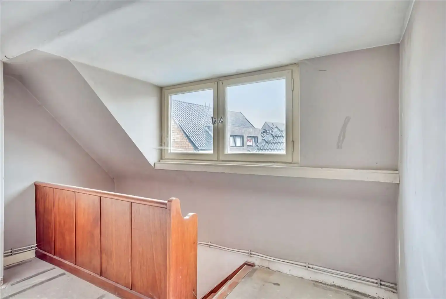 Te renoveren hoekwoning met tal van mogelijkheden, gelegen op een absolute toplocatie in het hart van het historisch stadscentrum van Bree.  foto 25