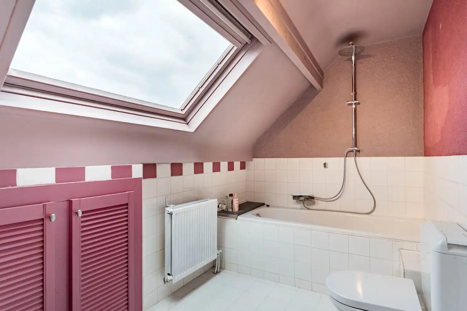 Gerenoveerde woning met 3 slaapkamers, een garage en een west georiënteerde tuin in een autoluwe woonwijk te Bierbeek! foto 25