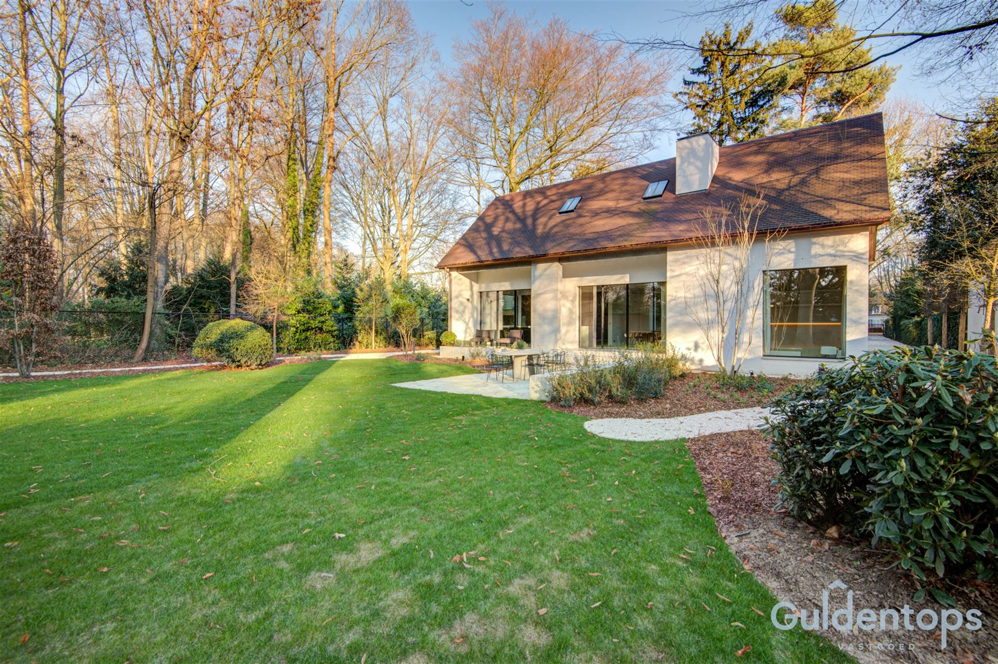 exclusieve villa op toplocatie te huur foto 48