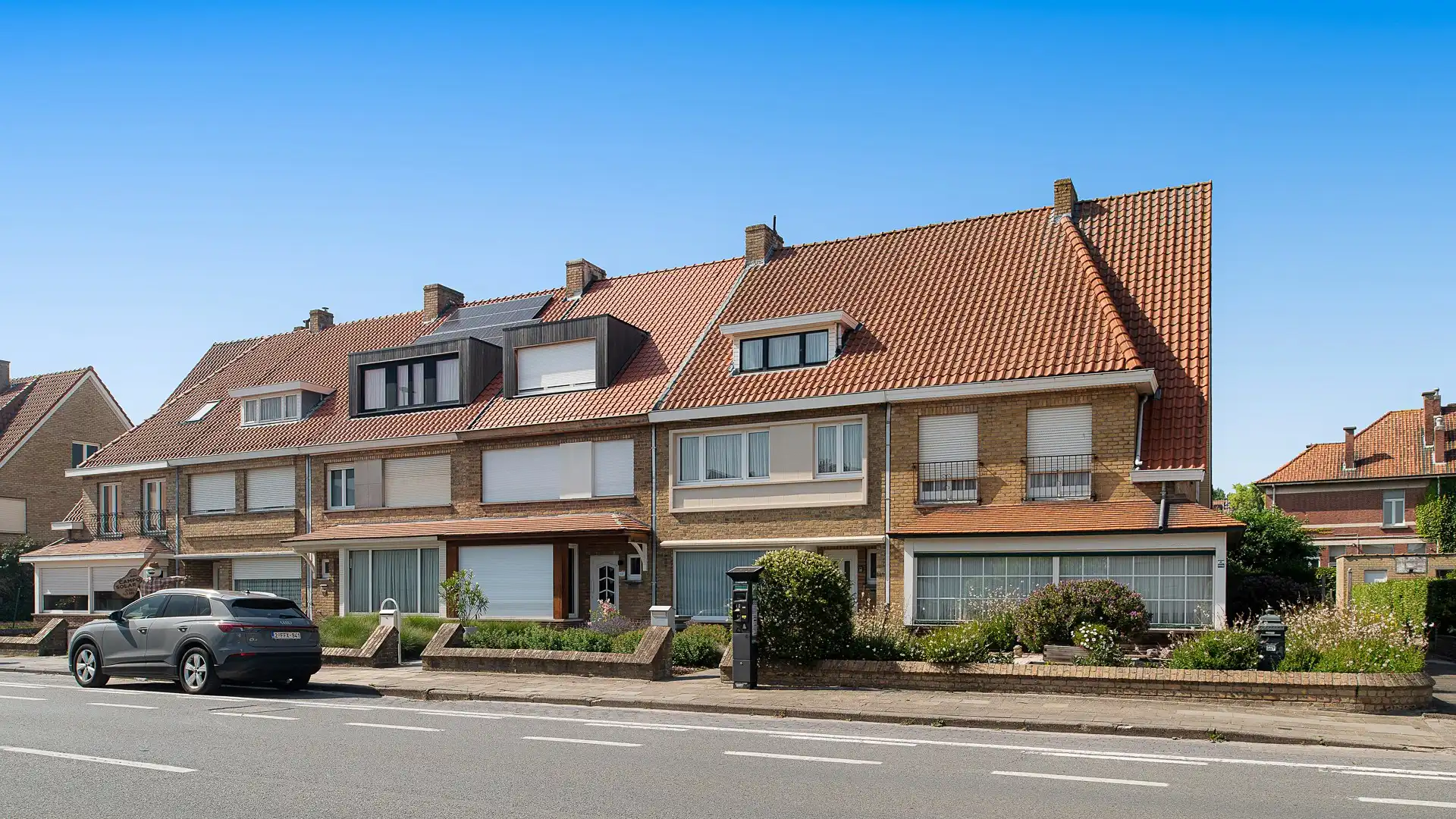 Huis met groot volume, leuke tuin en garage te Knokke foto 26