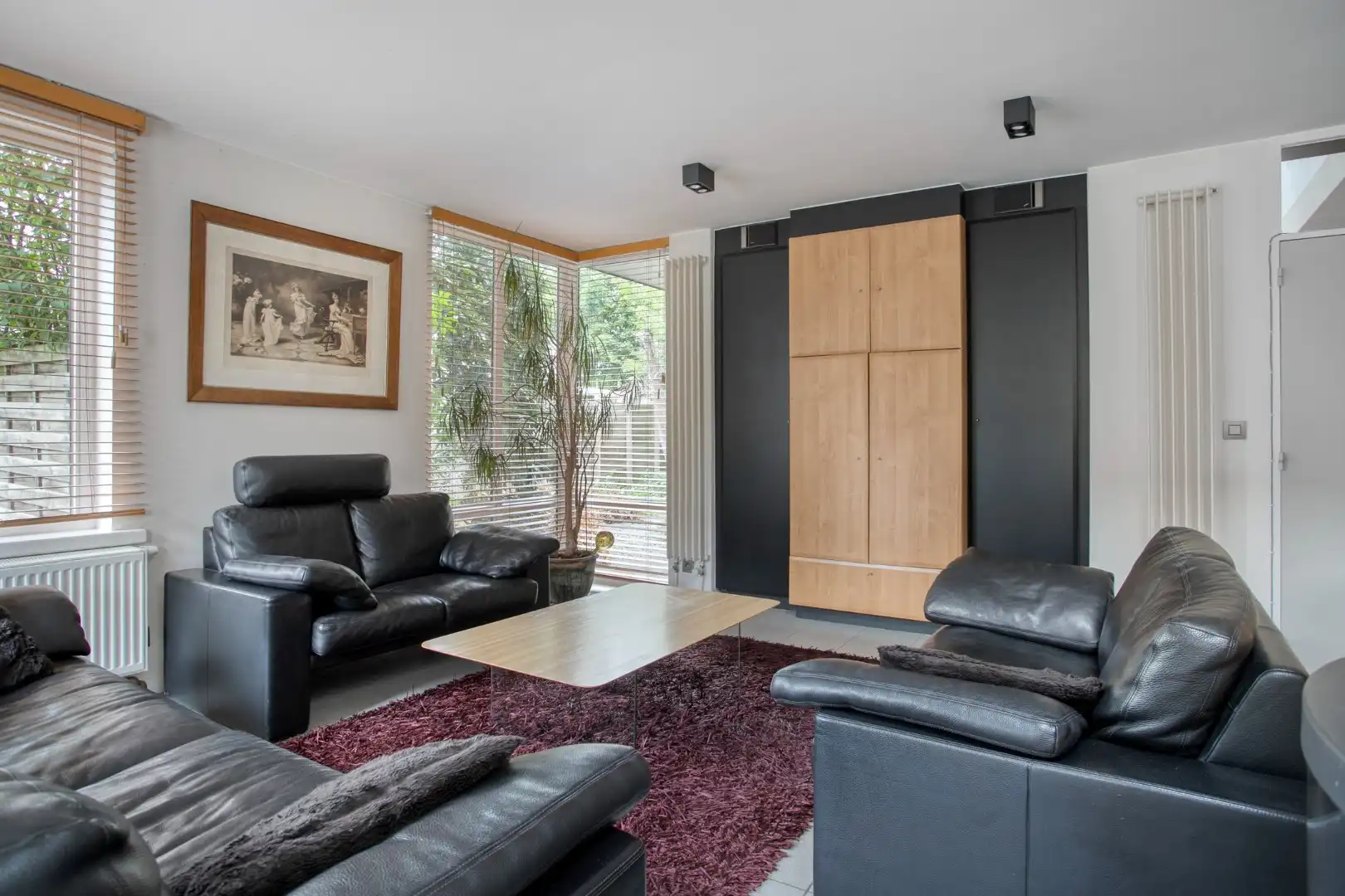 Rustig gelegen multifunctionele architecturale parel met prachtige tuin foto 4